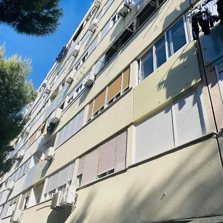 With Wifi - 21347 Apartment Split